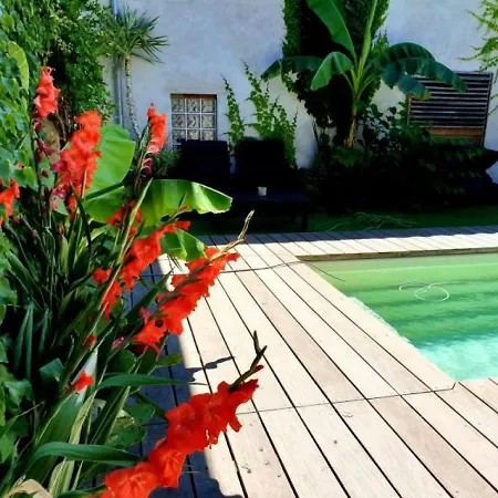 House Le Roussinas Hébergement de vacances *